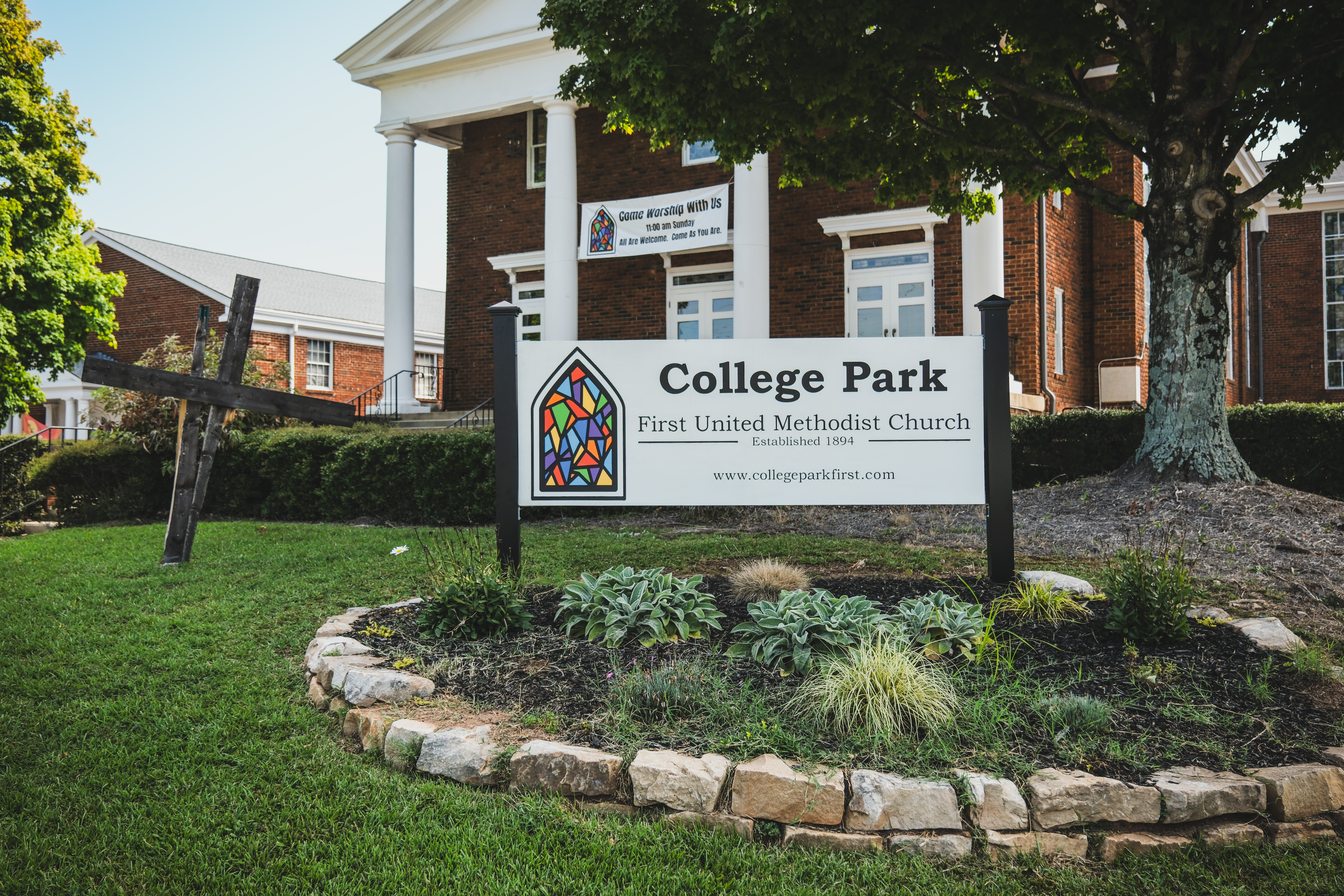 College Park First United Methodist Church in metro Atlanta, shown in the daytime.